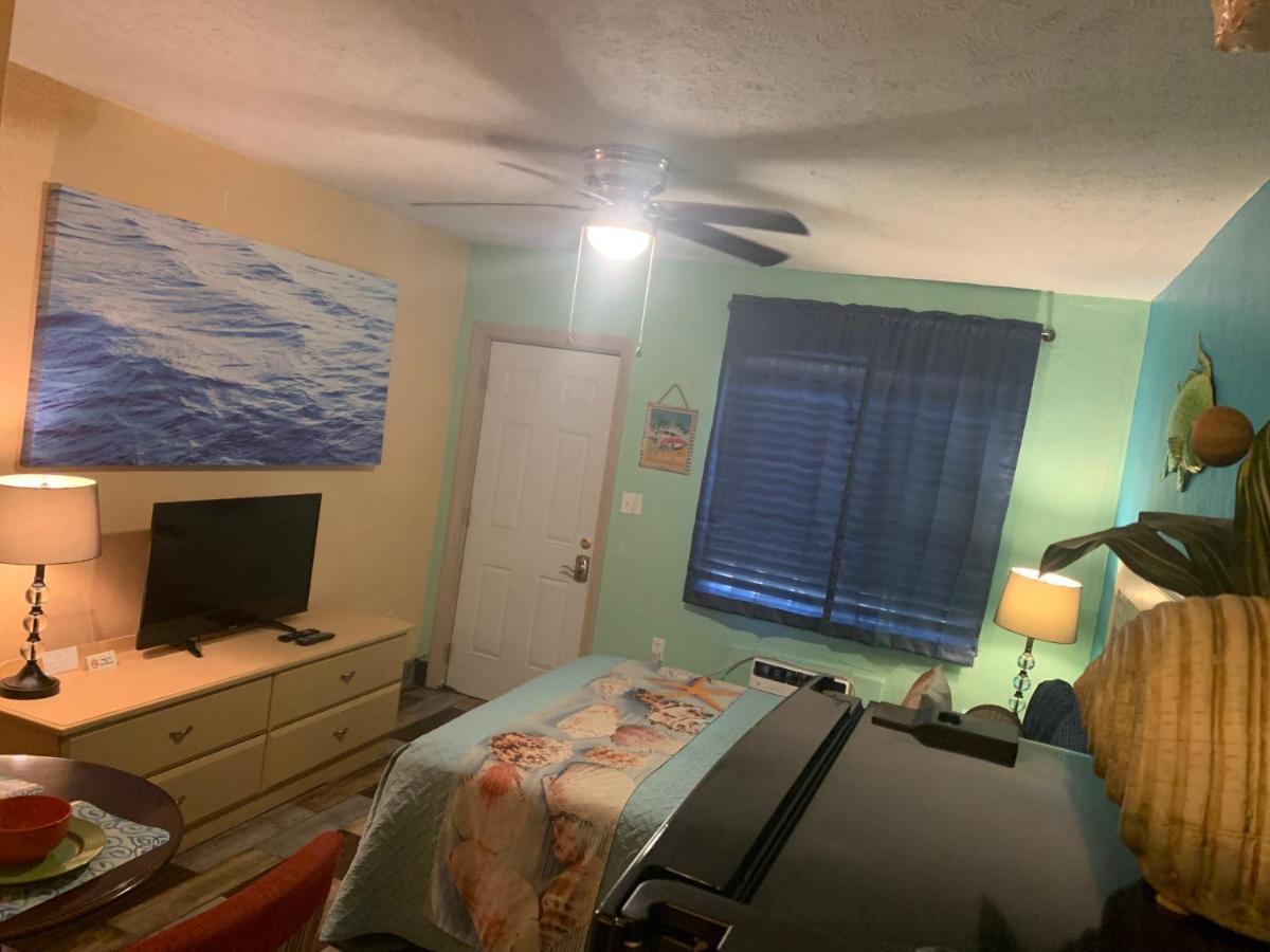 Michaels Siesta Studios Redington Shores Esterno foto