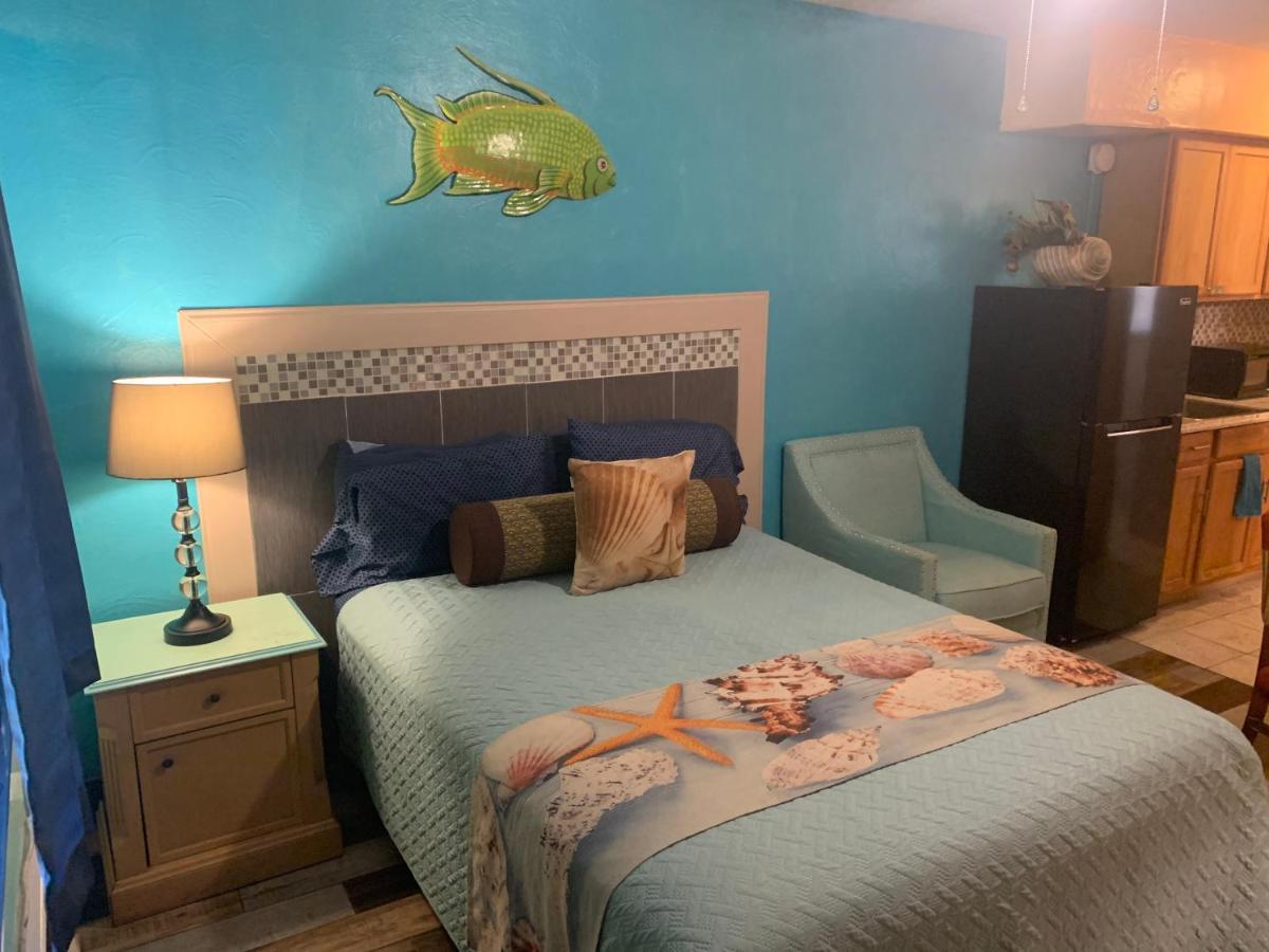 Michaels Siesta Studios Redington Shores Esterno foto